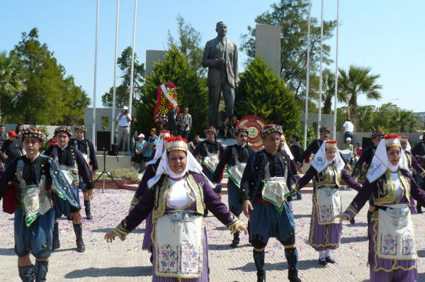 Aliağa Emek ve Barış Şenlikleri coşkuyla kutlandı