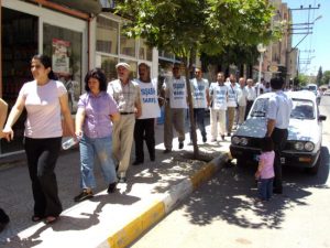 ‘Fırat suyu kan akıyor baksana’