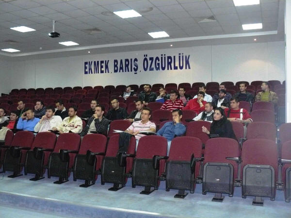 Petkim ve Tüpraş’ta yeni üyelere eğitim