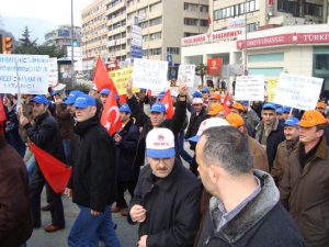 ‘İşten Atılmalara Son’ mitingi