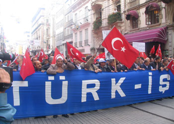 Emeğin en büyük örgütü: Türk-İş