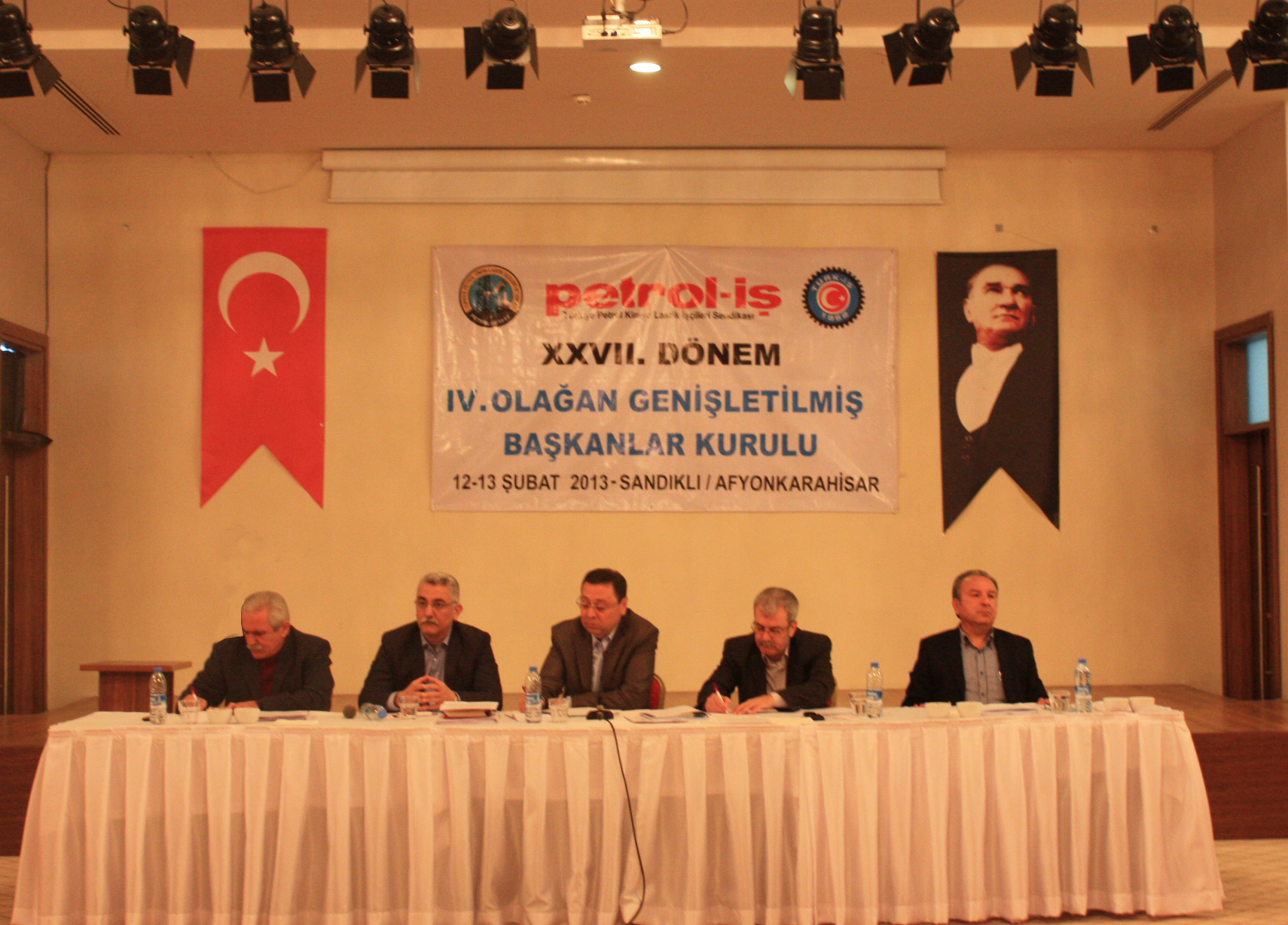 Emeğe  Yönelik  Saldırılara ve  Savaş  Politikalarına   Karşı  Ortak  Mücadele