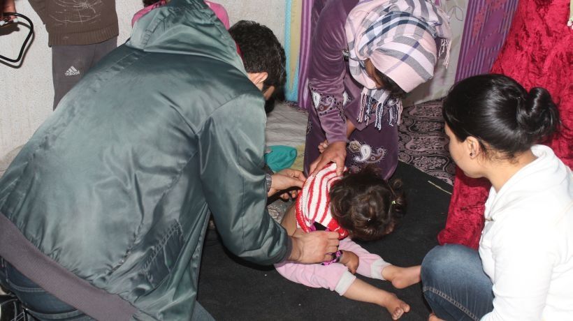 Foça’da sağlık problemi büyüyor: Mülteciler için önlem alınmalı
