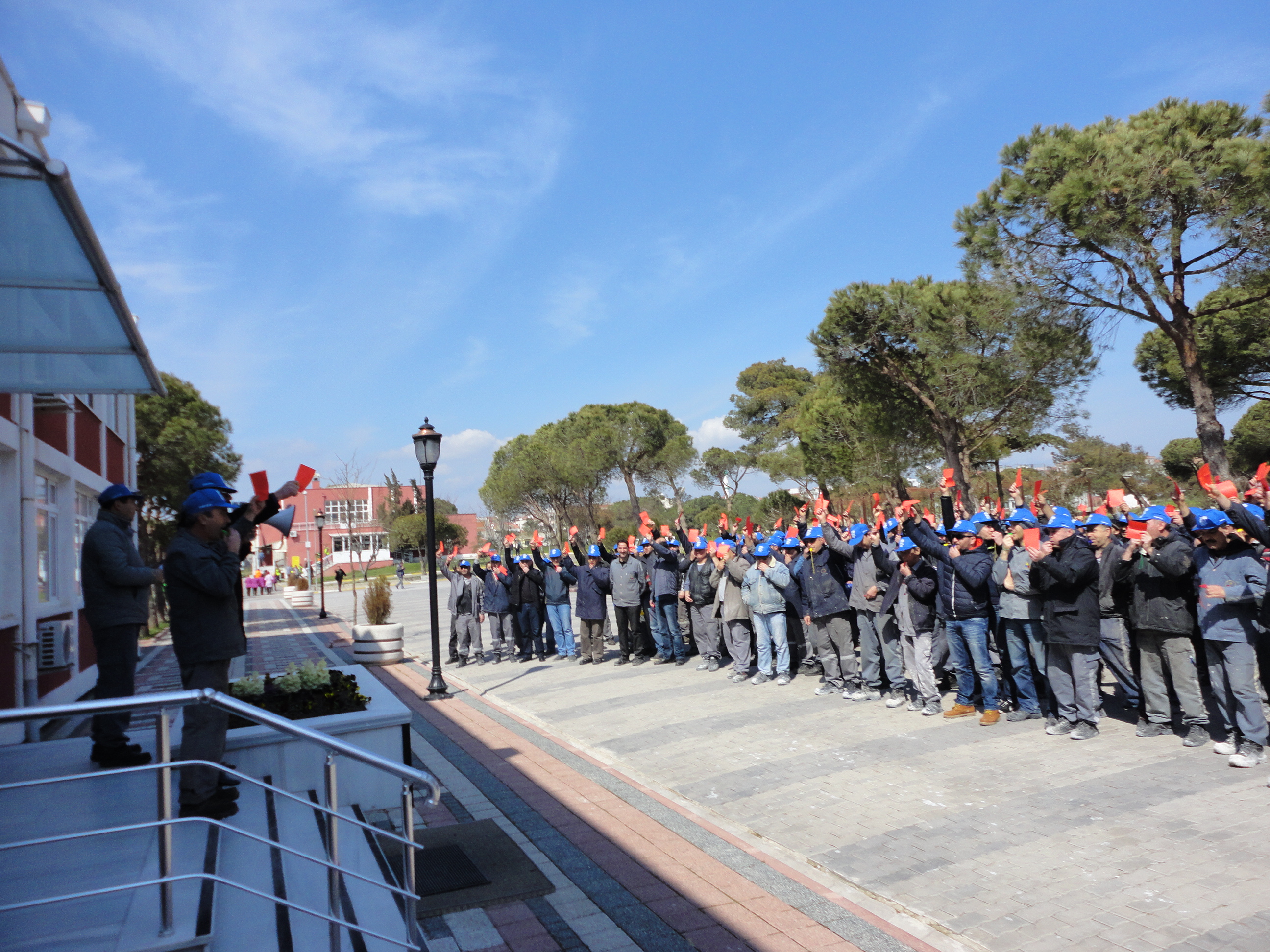 Bandırma Şubemiz Eti Maden İşletme Müdürünü Protesto Etti