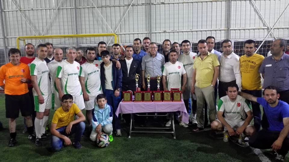 Kırşehir Futbol Turnuvasında Petlas İkinci Oldu