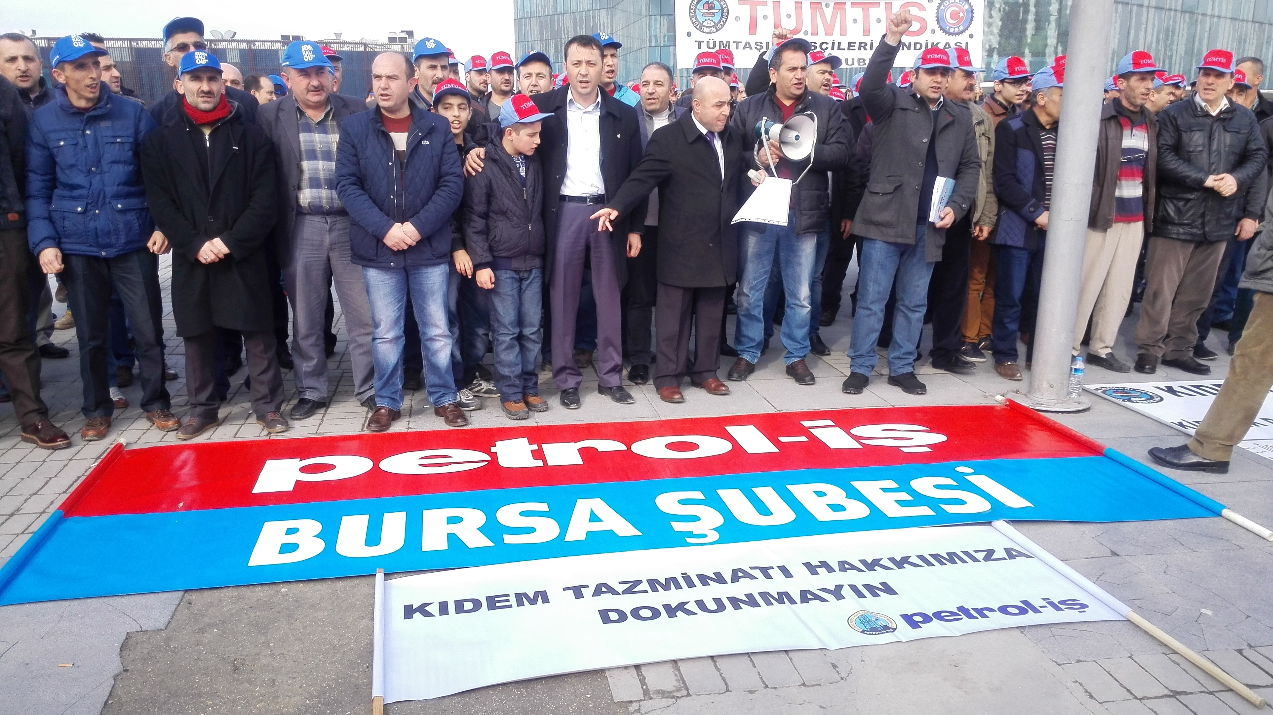 Bursa Şubemizden Kıdem Tazminatı Eylemine Destek