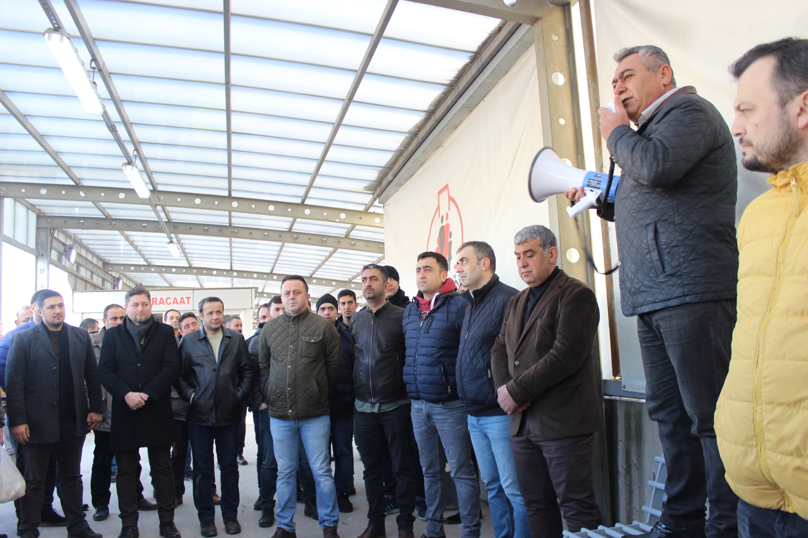 Tüpraş İşyerinde Sözleşme Açıklaması