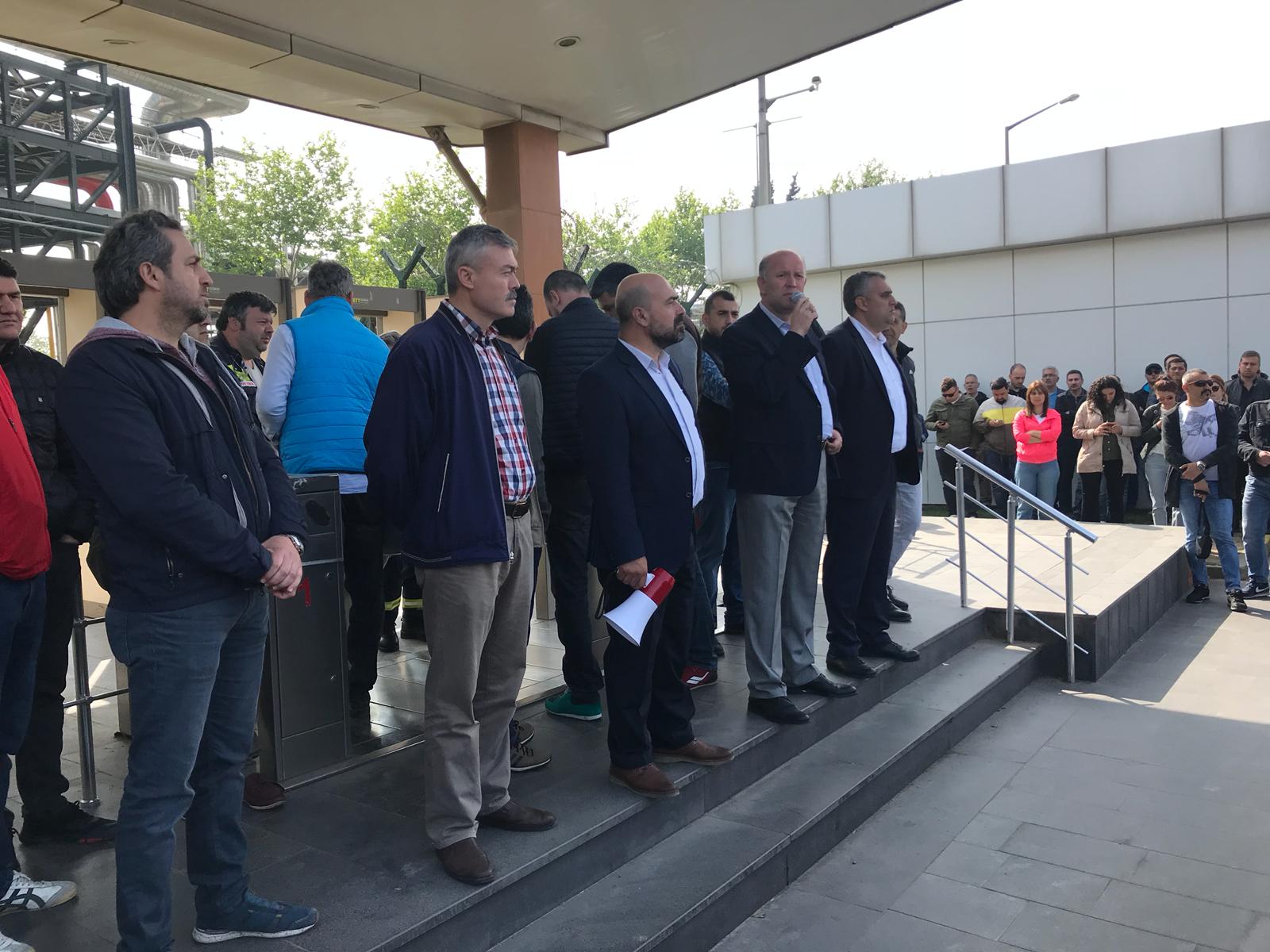 KAZANILMIŞ HAKLARIMIZDAN GERİ ADIM ATMAYACAĞIZ!