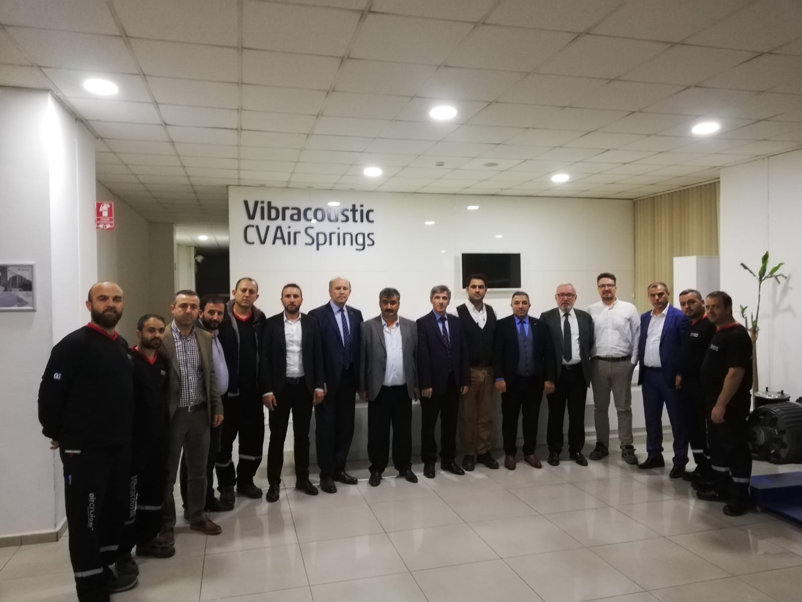 Merkez Yöneticilerimiz Vibracoustic İşyerini Ziyaret Etti