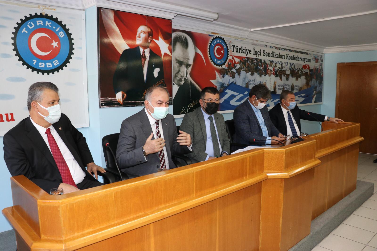 Türk-İş Adana Bölge Temsilciliğinde Toplantı