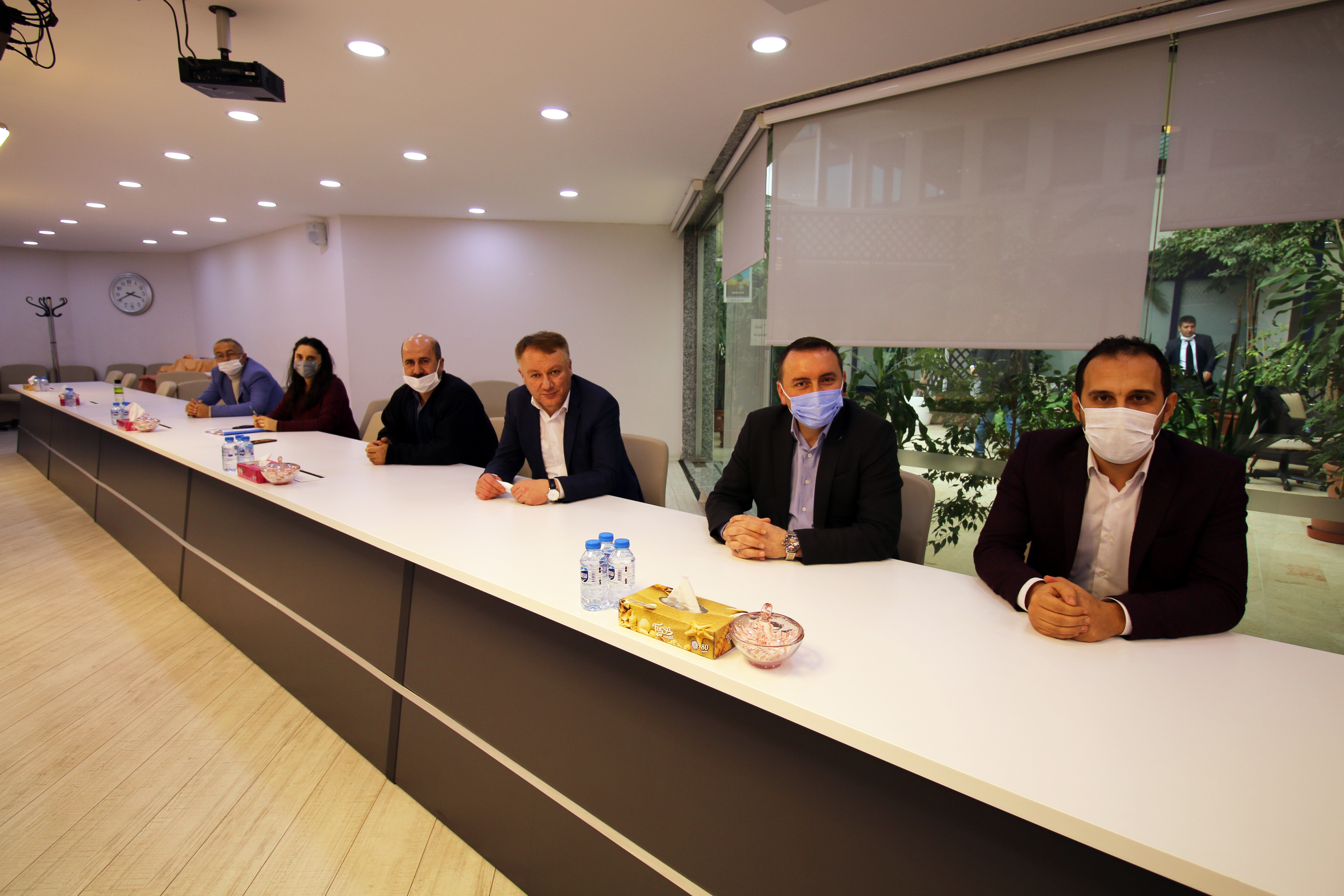 İzmir Şubemizden Merkez Yöneticilerimize Tebrik Ziyareti