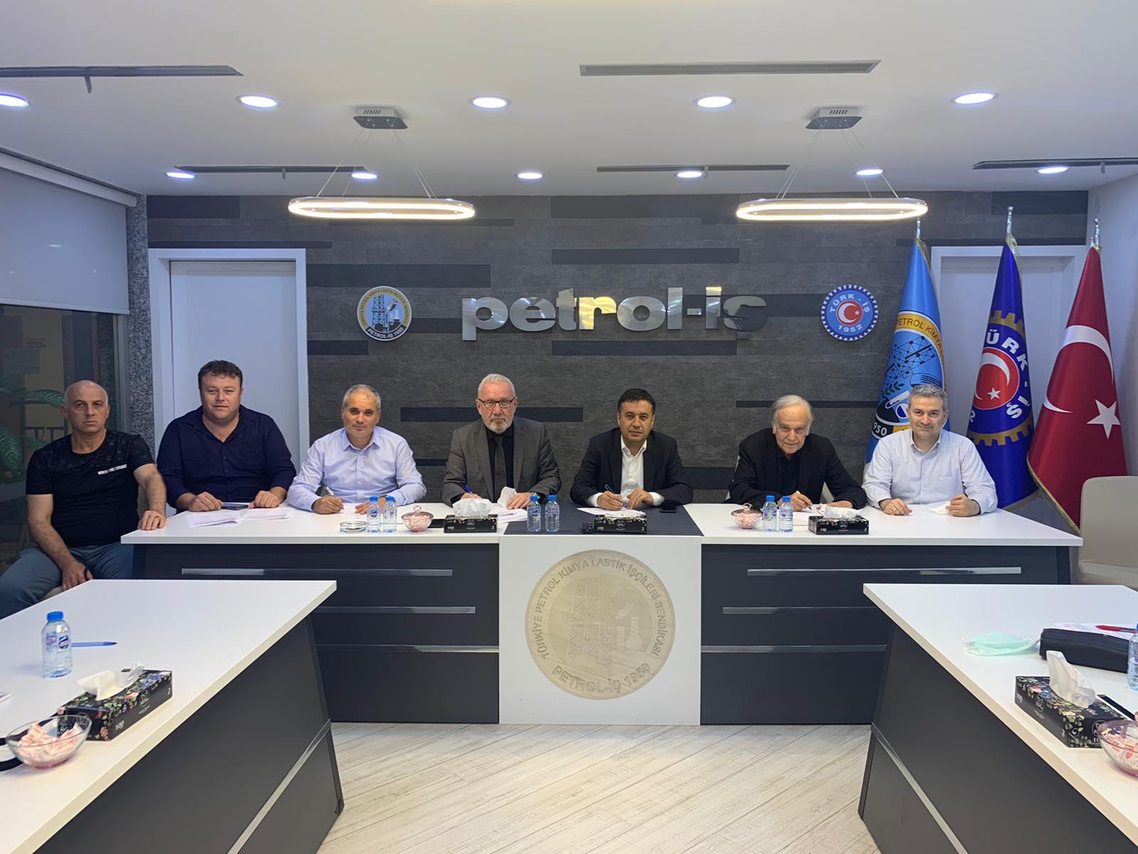 Sanofi İlaç İşyerinde Toplu İş Sözleşmesi İmzalandı