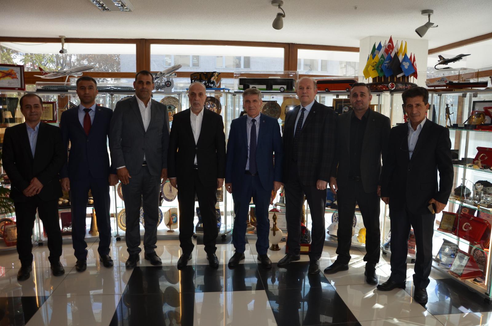 Petrol-İş Heyeti Türk-İş Başkanı ile Biraraya Geldi
