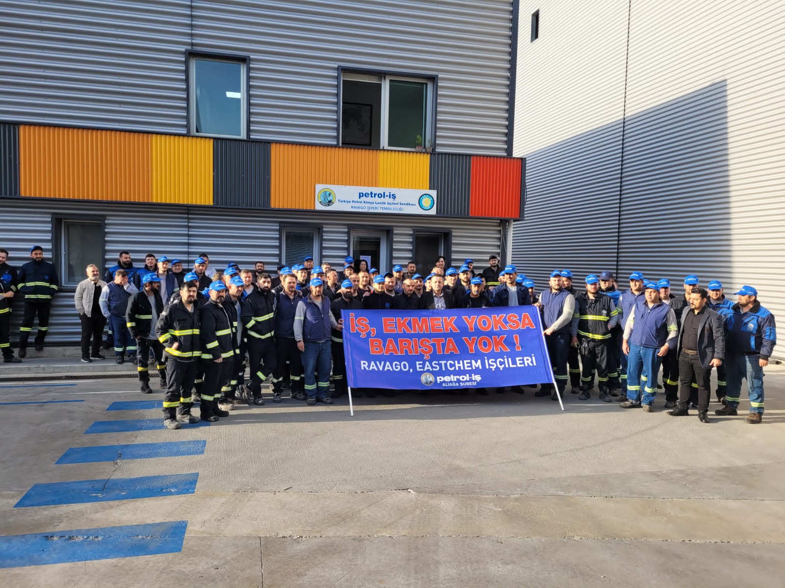 Ravago Petrokimya İşyerinde Grev Kararı ve Grev Uygulaması İlanı Asıldı