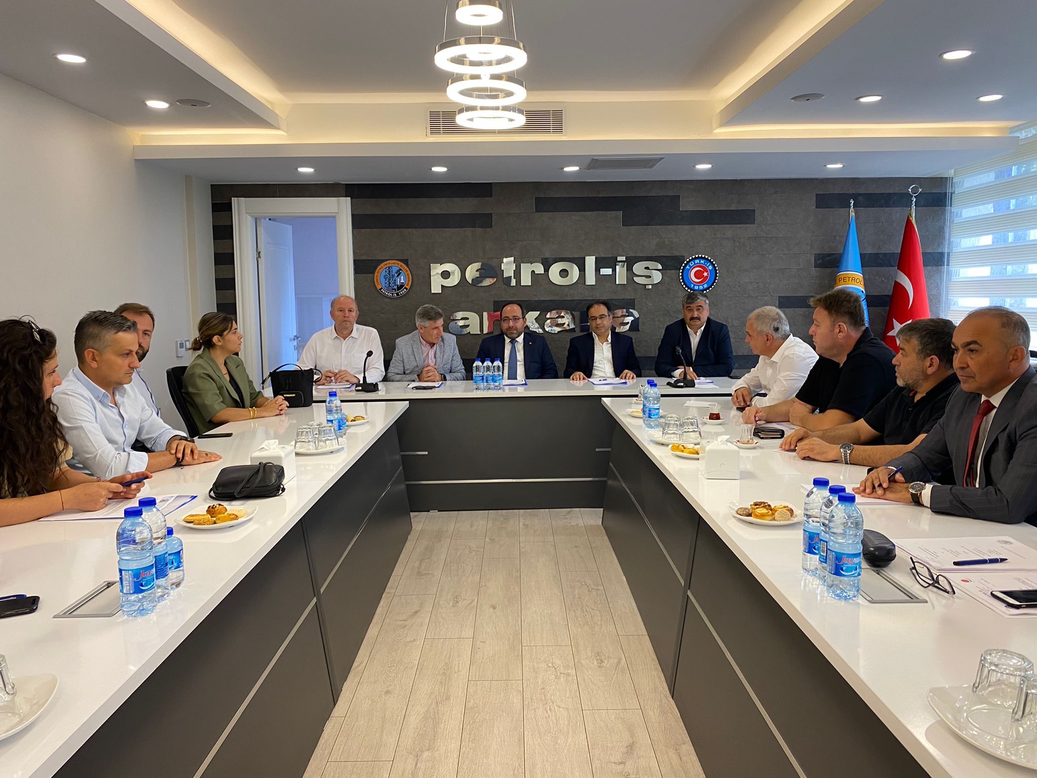 Yeni Örgütlendiğimiz TPIC’te TİS İmzalandı